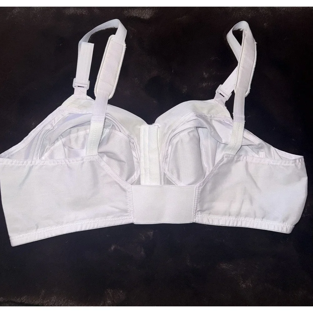 Vintage Exquisite Form Bra 40b‎ Front Hook White Wireless